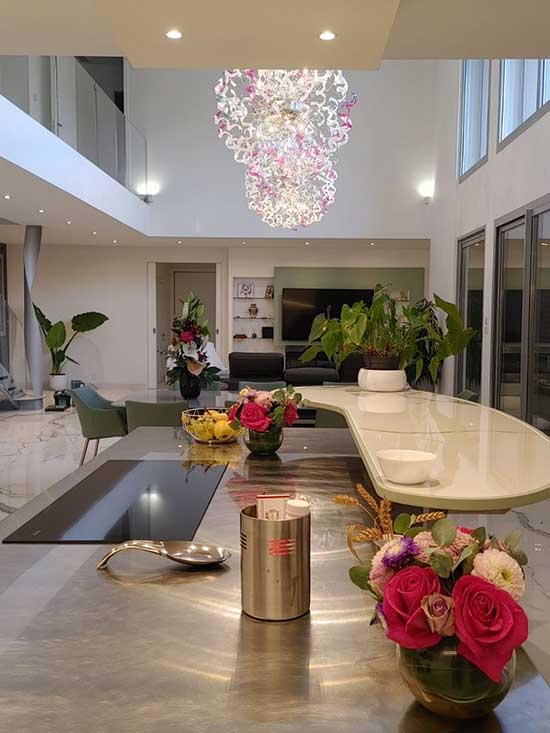 Pose de grand carrelage a Nice (06).